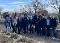 HP Students Volunteer at Oakland Cemetery